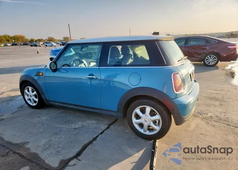 2009 Mini Cooper z USA, uszkodzony, nr VIN WMWMF33539TZ20951